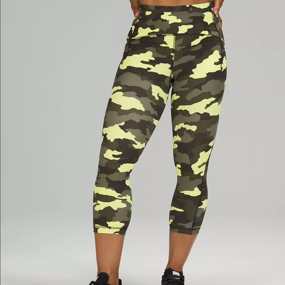 Lululemon- leggings high rise crop 21”